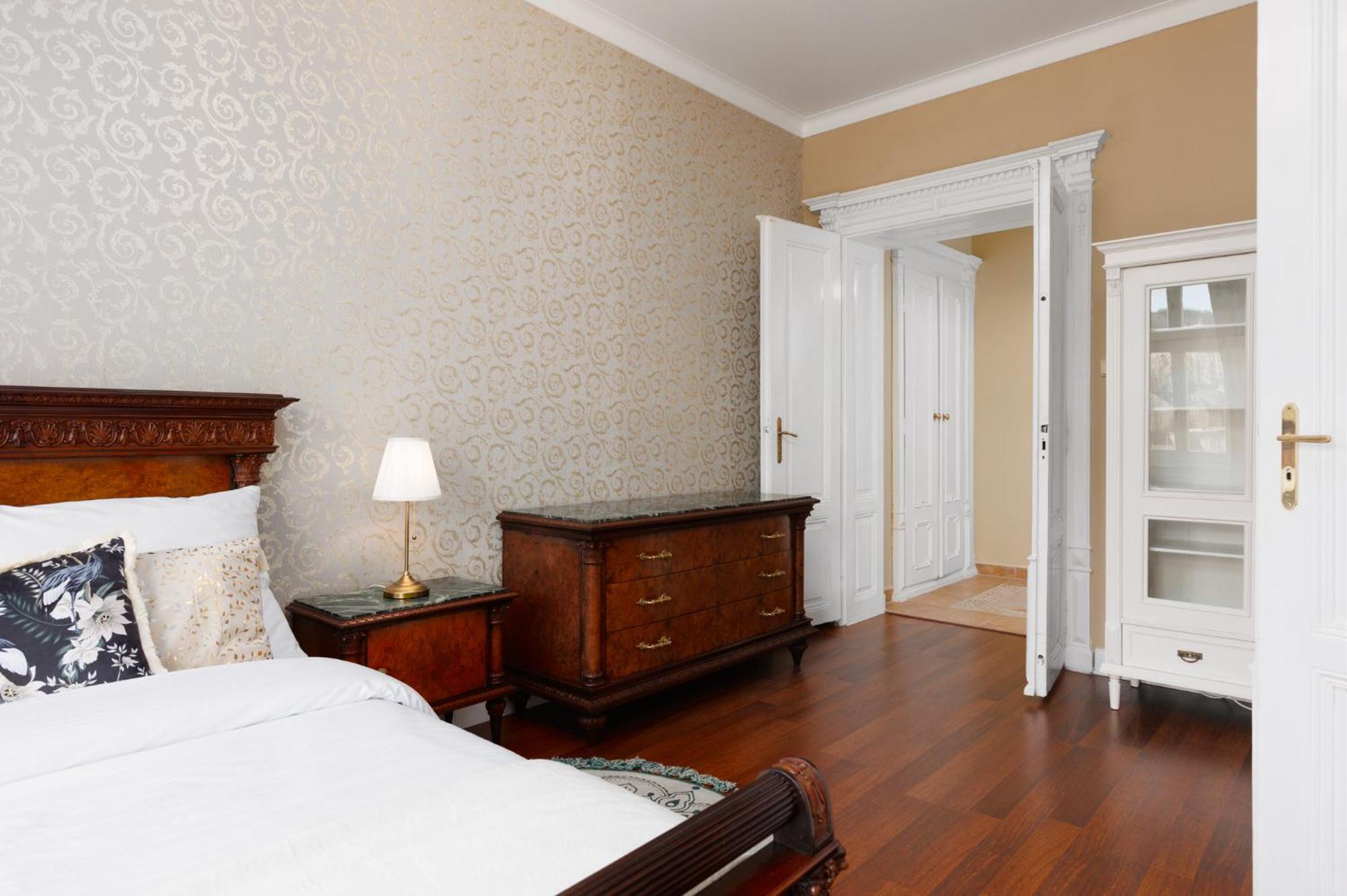 Rezidence Makart Appartement Karlsbad Buitenkant foto